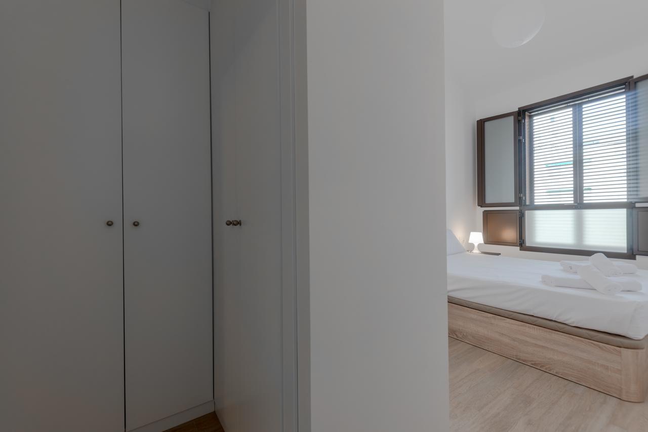 Apartments Madrina Valencia Eksteriør bilde